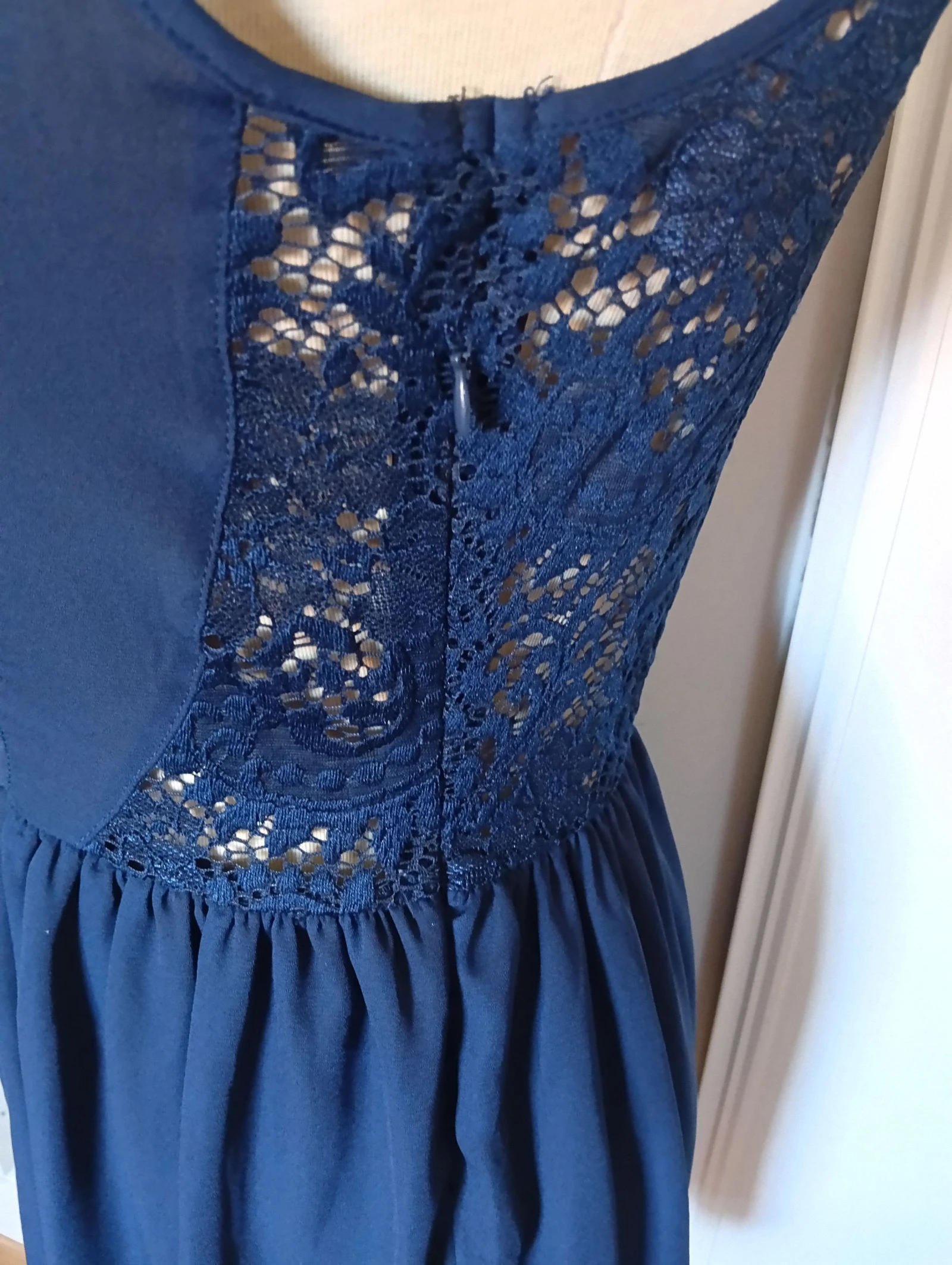 Vestido curto azul marinho estilo coquetel – photo 4